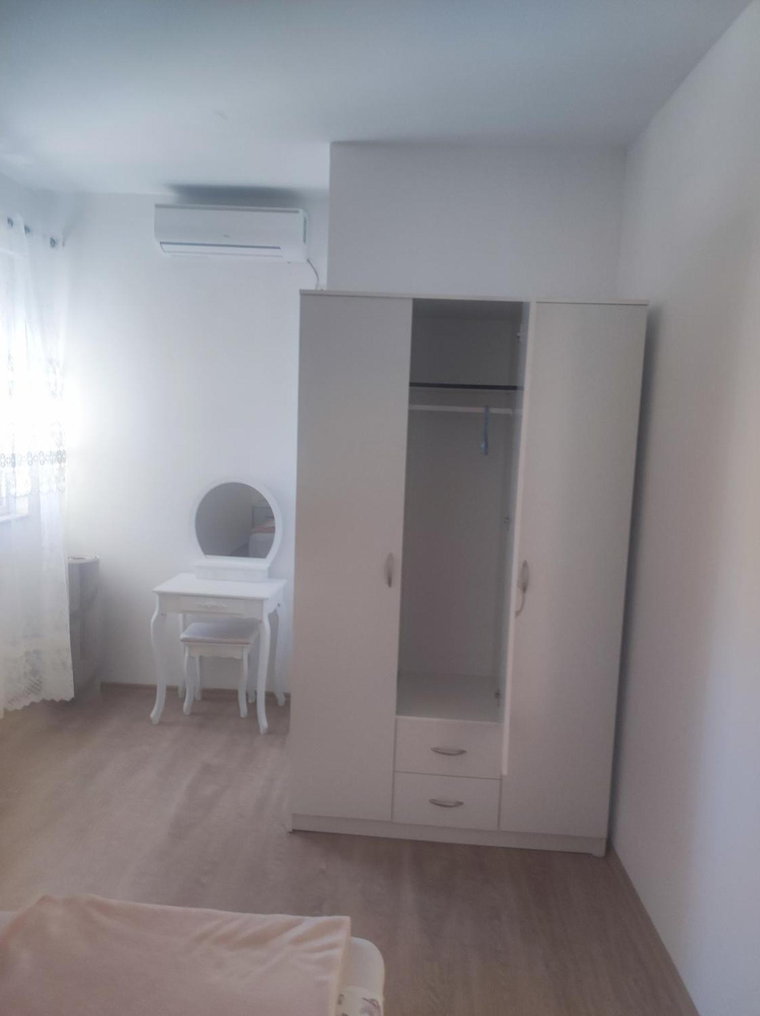 Tahiri Bellevue Apartments Ülgün Dış mekan fotoğraf